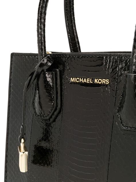 michael kors md messenger bag|Michael Kors Messenger bag women.